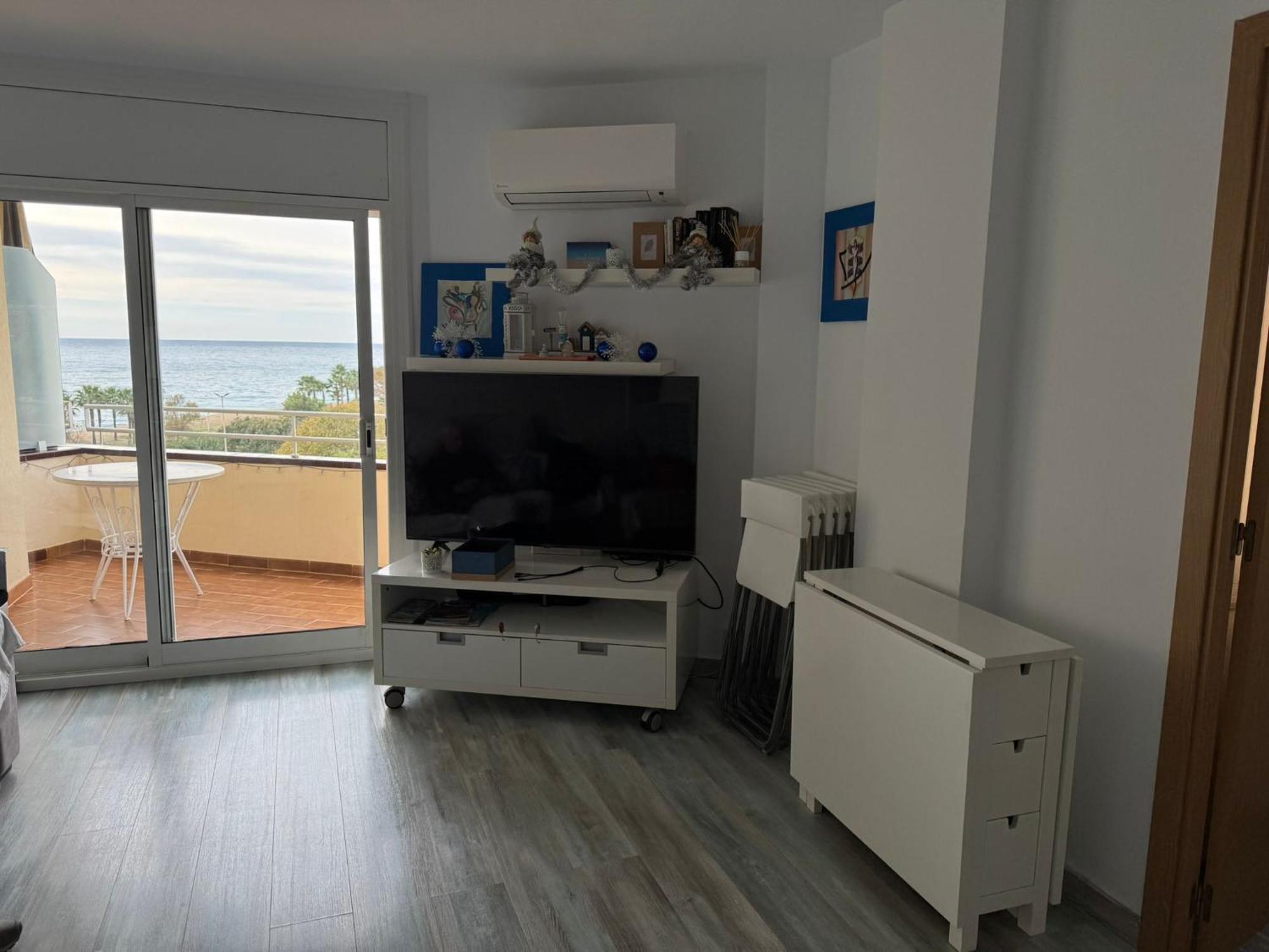 Apart. Pineda De Mar-Sea And Mountains Views Extérieur photo